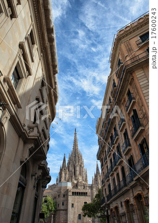 Barcelona Urban Scenery 17600243