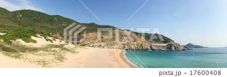Panorama of South China sea coastline  17600408