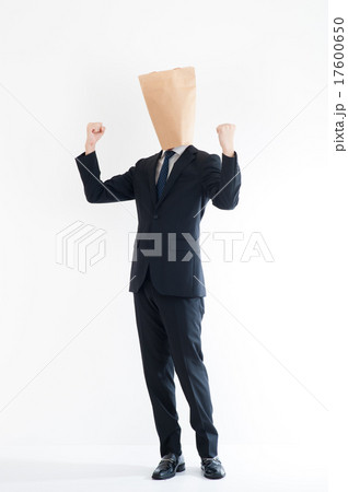 覆面 男性 立ちポーズ 17600650
