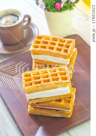 waffle waffle 17601622