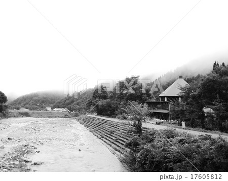 雲と川 17605812