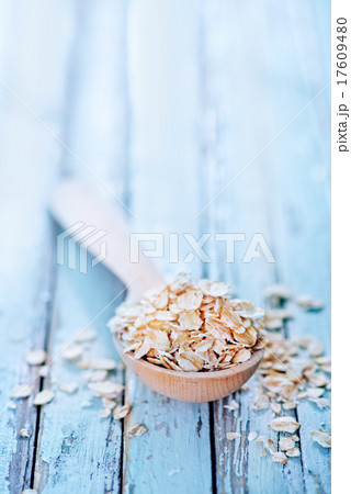raw oat flakes raw oat flakes 17609480