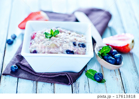 oat flakes 17613818