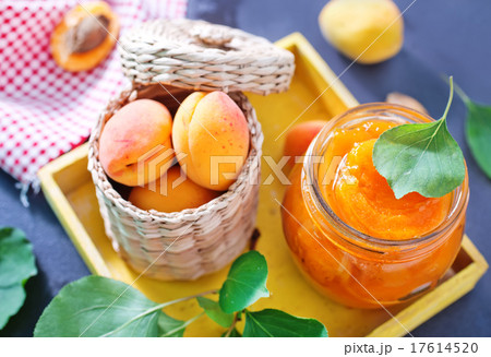 apricot jam 17614520