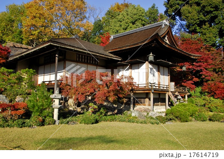 京都大河内山荘庭園の紅葉風景 17614719