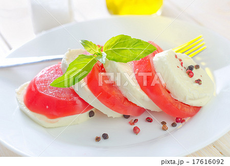 caprese caprese 17616092