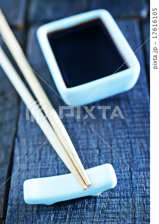 soy sauce soy sauce 17616105