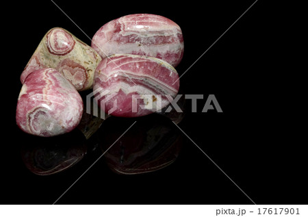 Rhodochrosite 17617901