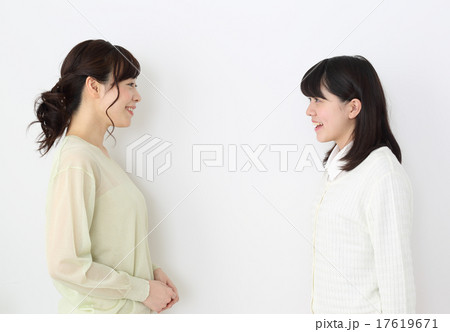 母親と娘 17619671