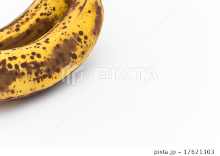 傷んだバナナ 17621303