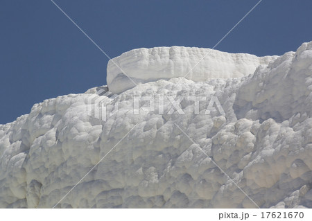 Pamukkale white mountain in Turkey in the middle o Pamukkale white mountain in Turkey in the middle o 17621670