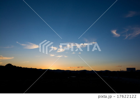 暮れゆく空 17622122
