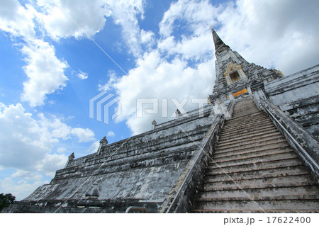 タイ　アユタヤ遺跡　ワット・プーカオトーン 17622400