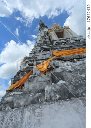 タイ　アユタヤ遺跡　ワット・プーカオトーン 17622439