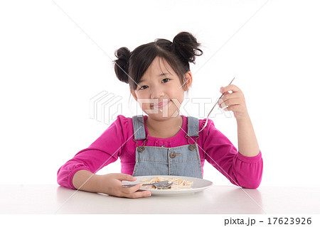 Cute asian girl eating Spaghetti Carbonara 17623926