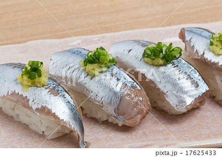 サンマのにぎり寿し サンマのにぎり寿し 17625433