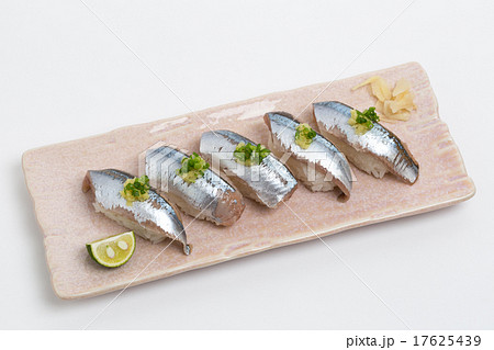 サンマのにぎり寿し サンマのにぎり寿し 17625439