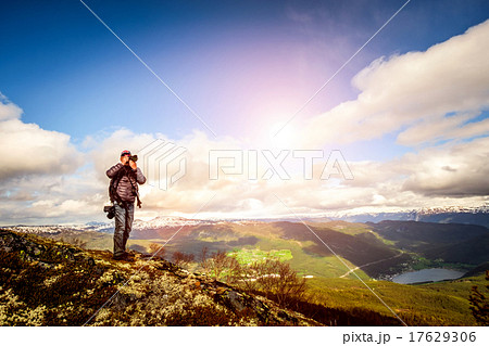 Nature photographer 17629306