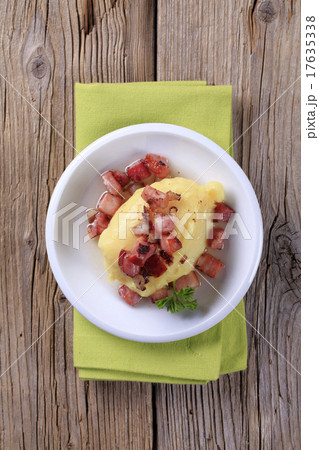 Mashed potato and diced bacon Mashed potato and diced bacon 17635338