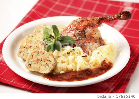Roast Duck with Cabbage and Bread Dumplings Roast Duck with Cabbage and Bread Dumplings 17635340