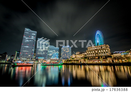 横浜みなとみらいの夜景 17636388