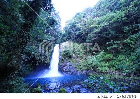 浄蓮の滝 17637961