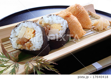 助六寿司　いなり寿司と巻き寿司 17640418