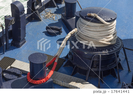 Cable winch on deck 17641441