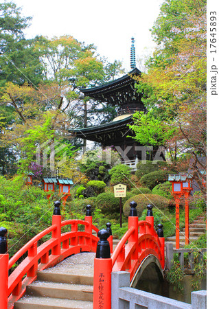 妻沼聖天山　平和の塔　 熊谷市　埼玉県 17645893