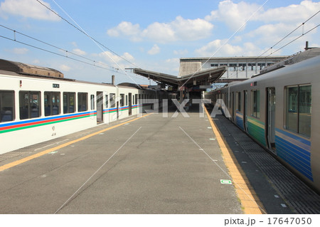 休日の西武秩父駅 17647050