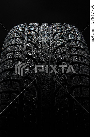 Tire Tire 17647706