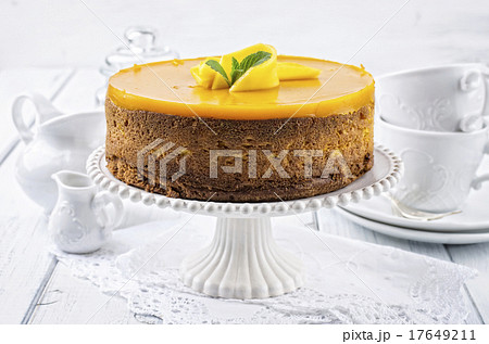 cheesecake with mango 17649211