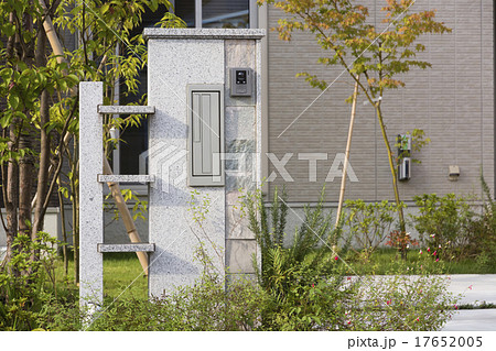 新しい町の家並み 新しい町の家並み 17652005