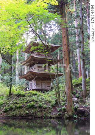 光前寺　三重塔 17654494