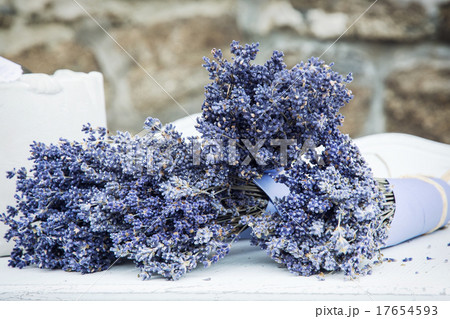 Bouquet of lavender flowers 17654593