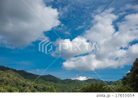 奈良 明日香村の青空 奈良 明日香村の青空 17655054