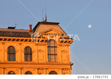 Building detail reflecting sunset light 17661745