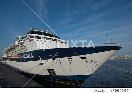 大桟橋に寄港したセレブリティミレニアム 17666247
