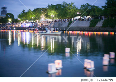 灯籠流し 17668799