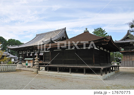 【新西国霊場】第二十七番　初秋の鶴林寺の境内　兵庫県加古川市 17670775
