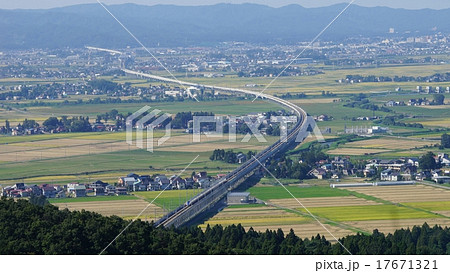 北陸新幹線上越妙高駅、高田平野の秋 北陸新幹線上越妙高駅、高田平野の秋 17671321