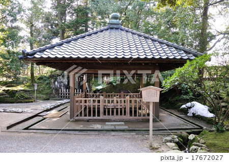 石川県金沢市　兼六園金城霊沢 17672027