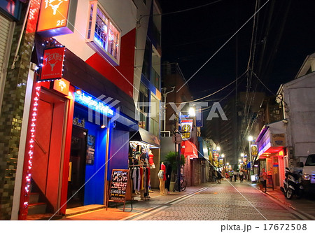 横須賀・どぶ板通りの夜 横須賀・どぶ板通りの夜 17672508