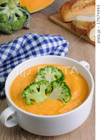 Pumpkin soup puree 17674943