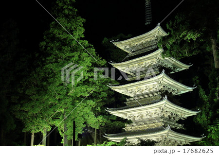 善寳寺五重塔 17682625