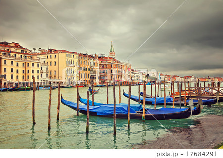 Cloudy day in Venice Cloudy day in Venice 17684291