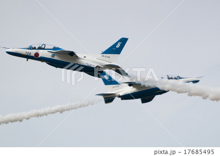 ブルーインパルス(小松基地航空祭) ブルーインパルス(小松基地航空祭) 17685495