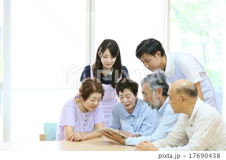 老人ホーム　イメージ 17690438