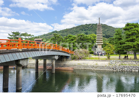 喜撰橋と十三重石塔 喜撰橋と十三重石塔 17695470