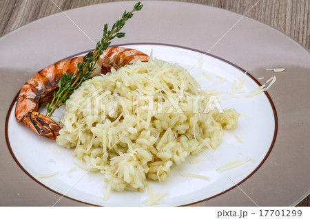 Risotto with prawn 17701299